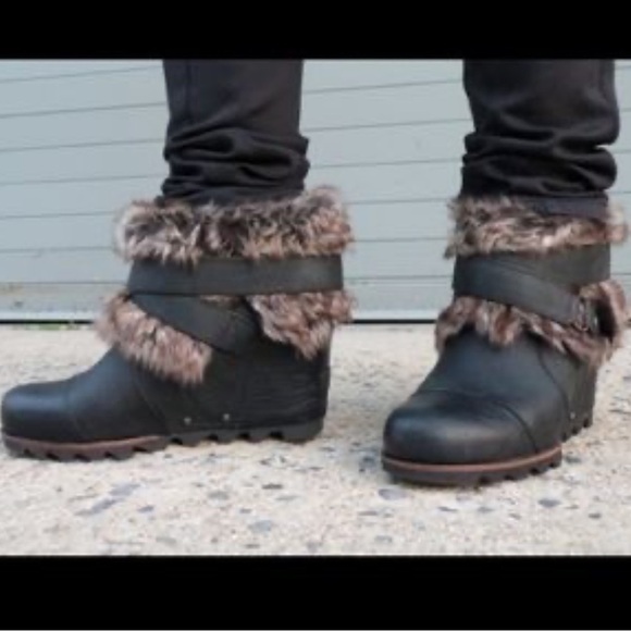 Sorel Joan of Arctic Womens Fur Brown Leather Wedge Boots Booties size 8 NWT